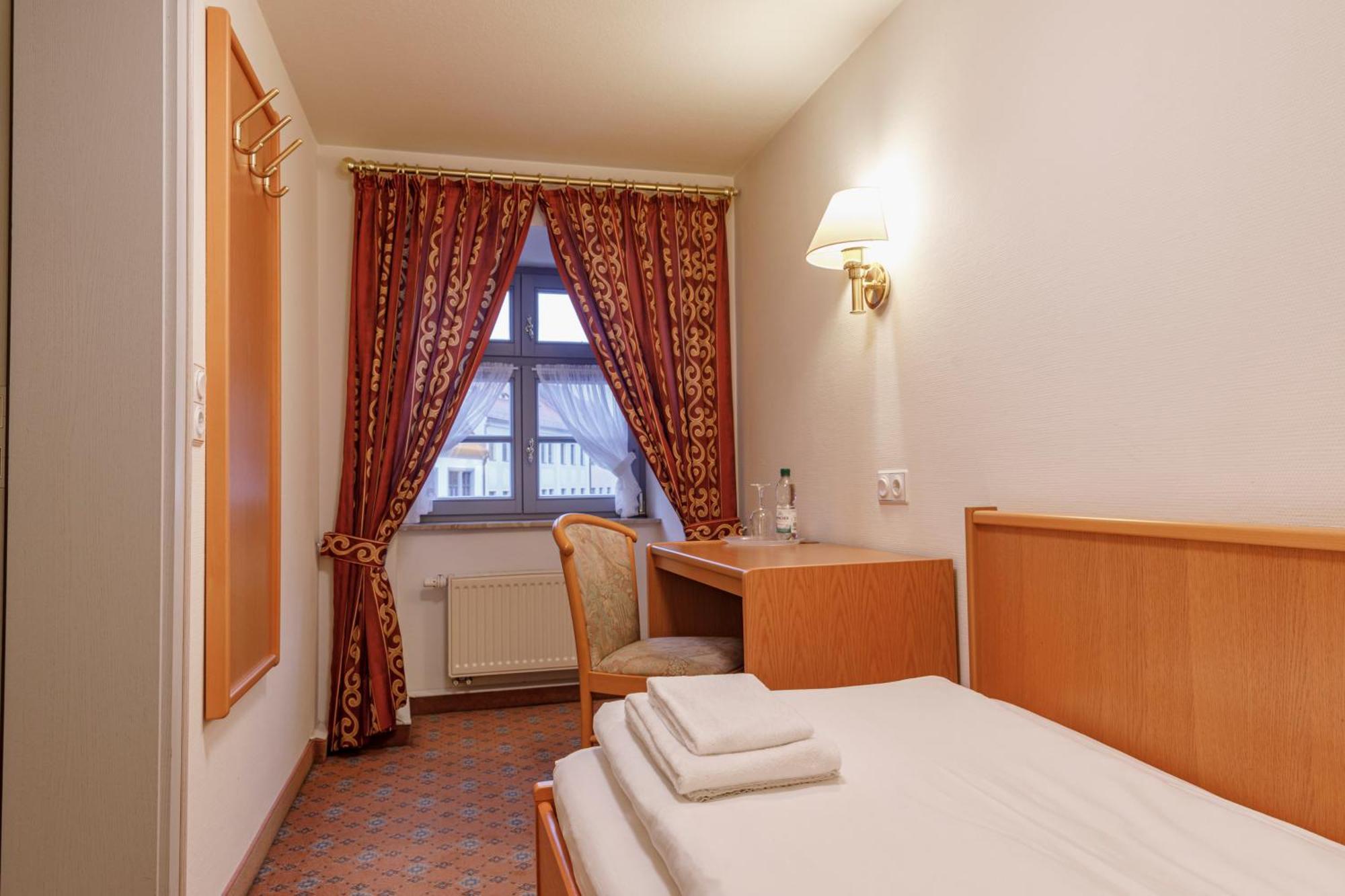 Meißen Schwerter Schankhaus & Hotel מראה חיצוני תמונה